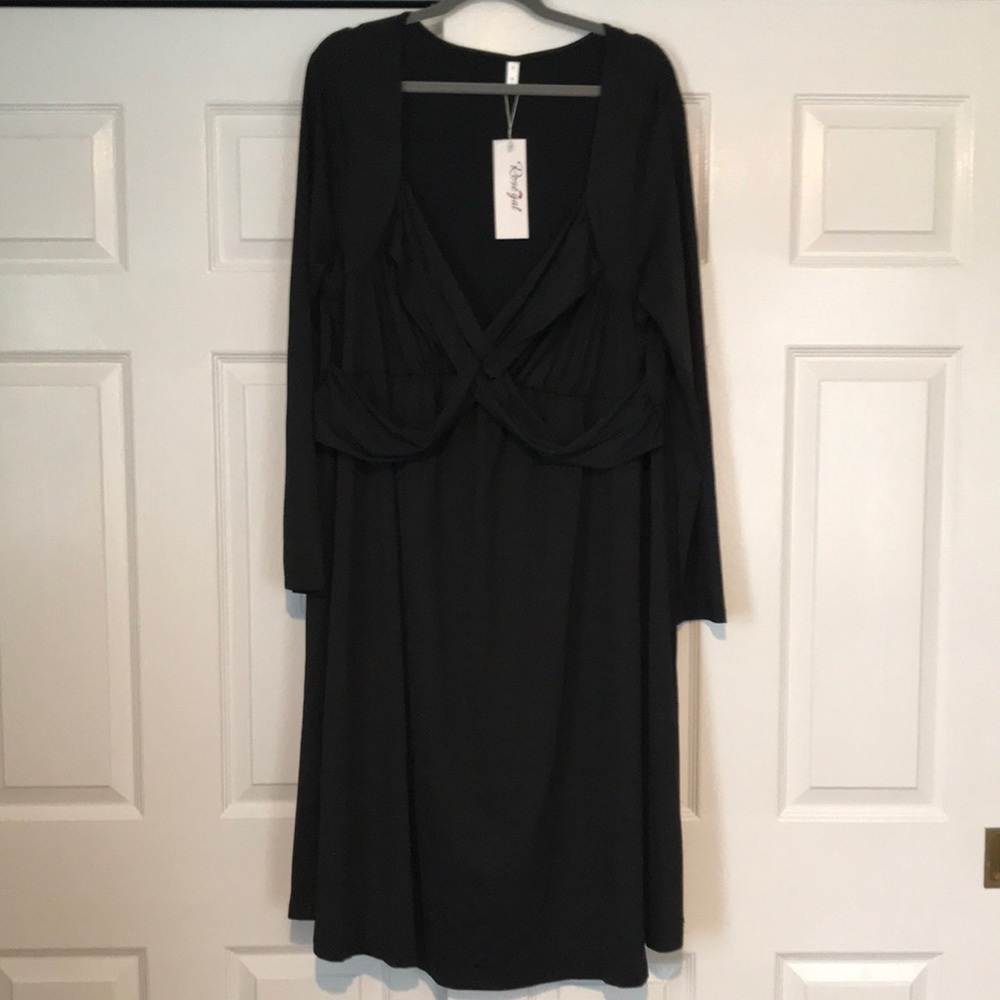 Black dress NWT. Size 4x